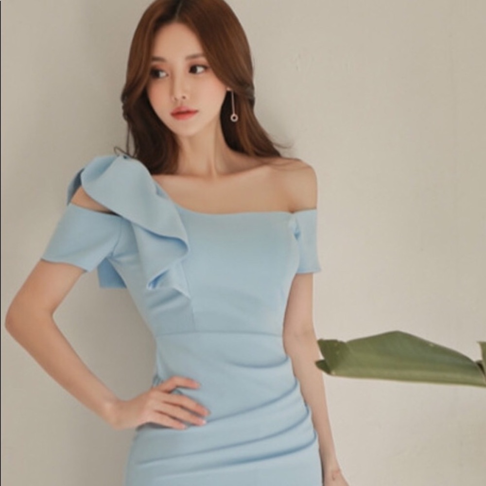 SKY BLUE OFF SHOULDER DRESS 💋 - Picture 7 of 8